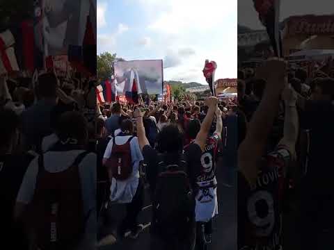I tifosi del Bologna si dirigono all’Olimpico per la finale di Coppa Italia