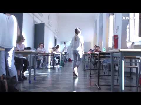 Maturita’ 2025, meglio i bigliettini dell’Ia per copiare
