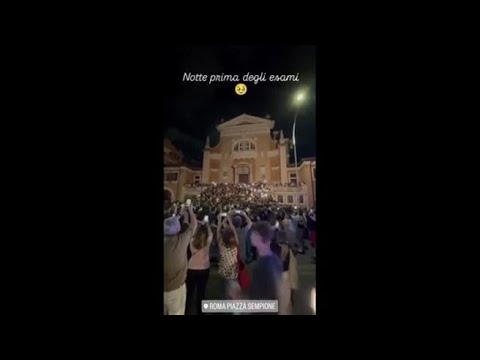 Roma: ecco la festa degli studenti a piazza Sempione nella notte prima degli esami di maturità 2025