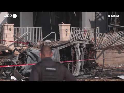 Missile contro Israele, tra le macerie a Beer Sheva