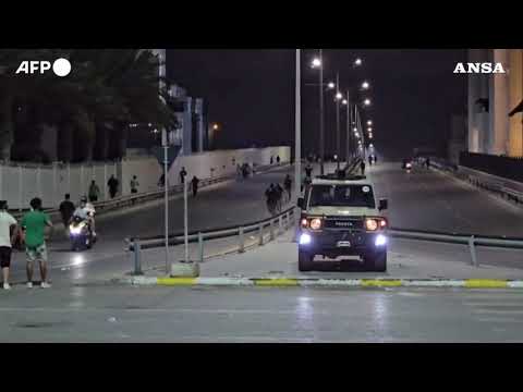 Libia, manifestanti antigovernativi respinti nella notte a Tripoli