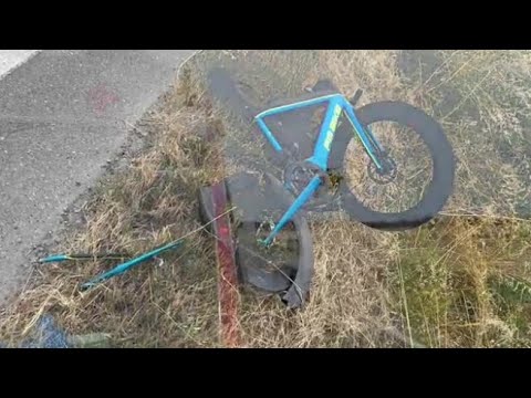 Piacenza, il video dell’incidente tra un’auto e la bici: morto il ciclista di 66 anni