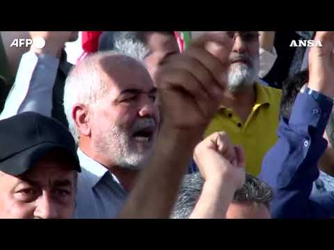 Iran, proteste a Teheran contro Stati Uniti e Israele