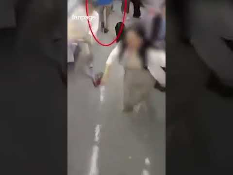 Va in metro e dà fuoco al vagone pieno di gente, il video del panico a Seul: “Ero arrabbiato per il