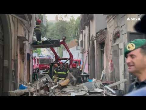 Esplosione a Napoli, morto un 57enne e ferite quattro persone