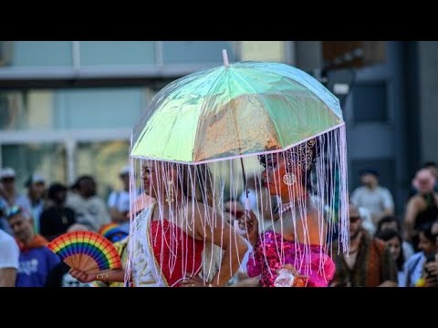 Gli abiti più eccentrici del Pride di Milano