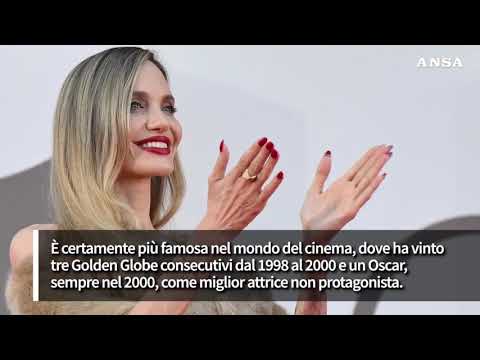 Cinema, moda e filantropia: i 50 anni di Angelina Jolie