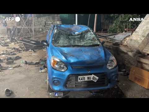 Ressa allo stadio di cricket in India, “morti e feriti”