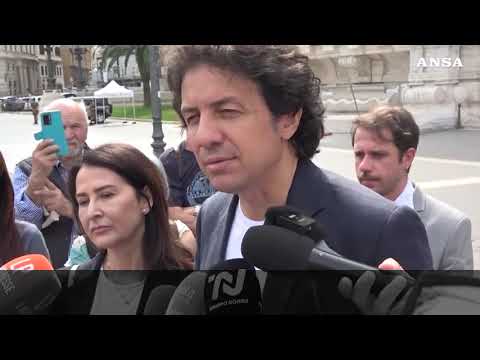 “Legalizzare eutanasia”, Ass. Coscioni deposita proposta legge