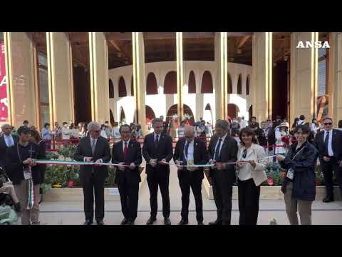 Expo Osaka, il ministro Lollobrigida al padiglione Italia