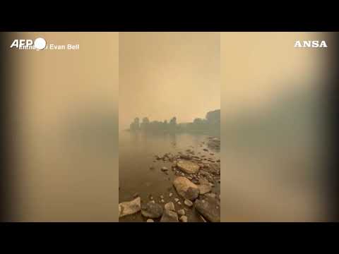 Canada, infuriano gli incendi boschivi nel Saskatchewan settentrionale
