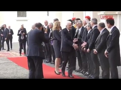 L’arrivo di Mattarella in Vaticano per l’incontro ufficiale con Papa Leone XIV