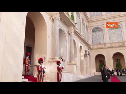 Il Presidente Mattarella in visita ufficiale nella Città del Vaticano per incontrare Papa Leone…