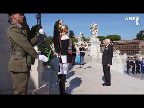 2 giugno, Mattarella depone una corona all’Altare della Patria