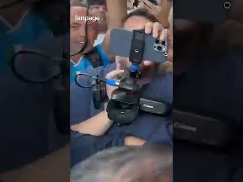 Kevin De Bruyne arriva a Villa Stuart per le visite mediche: la reazione dei tifosi del Napoli
