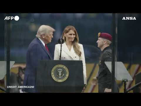 Washington, Trump e Melania alla parata per i 250 anni dell’esercito