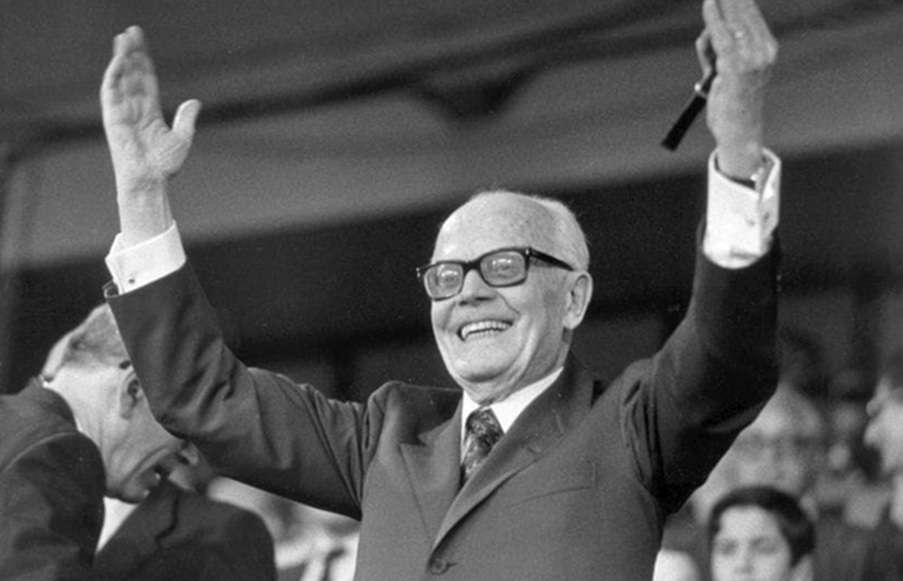 Pertini, il Presidente più amato – La riforma del ministro Orlando – Il volo dell’ultimo Shuttle