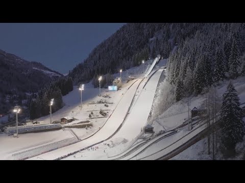 MILANO-CORTINA 2026 – Il nuovo stadio del salto di Predazzo: su nel cielo fino a 143 metri a 95 km/h