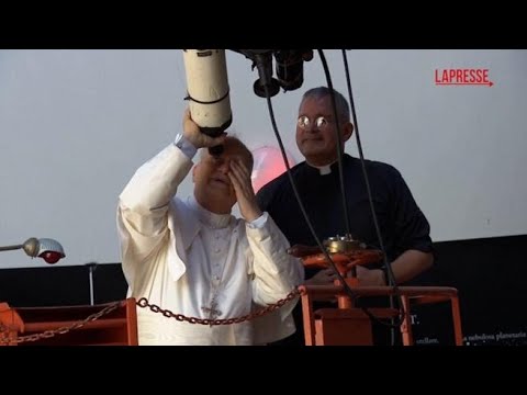 Papa Leone XIV visita l’osservatorio astronomico vaticano