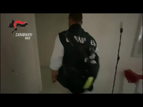 Il chirurgo Carlo Bravi, abusivo a Roma. Ecco il video dell’irruzione dei carabinieri