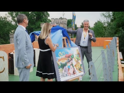 Gardaland, un francobollo per i 50 anni del parco divertimenti: il video
