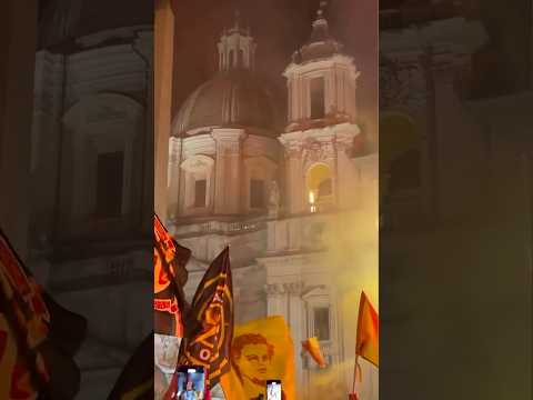 Il video del compleanno della Roma: i cori, i fumogeni, l’omaggio della Curva Sud al Gianicolo