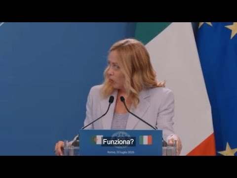Italia-Algeria, il traduttore di Tebboune non funziona: Meloni gli parla in francese