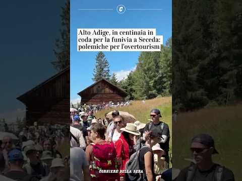 Alto Adige, in centinaia in coda per la funivia a Seceda: polemiche per l’overtourism #shorts #news