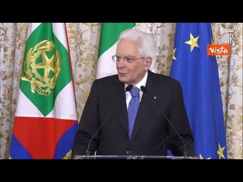 Mattarella a nazionale calcio femminile: Da preistoria per le donne più difficile ogni cosa