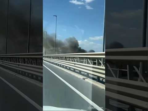 Fiamme vicino all’aeroporto di Catania, voli bloccati #shorts #news