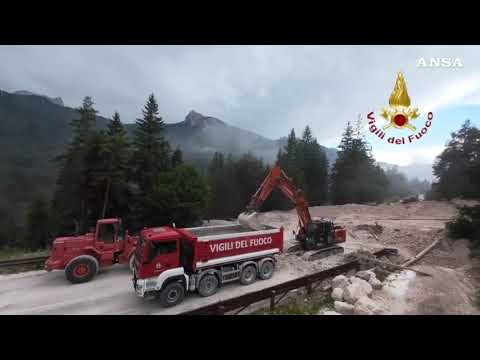 San Vito di Cadore, Vigili del fuoco all’opera per la riapertura della Ss 51