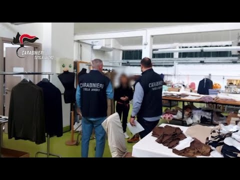 Loro Piana, l’ispezione dei carabinieri del lavoro nell’opificio con lavoratori in nero