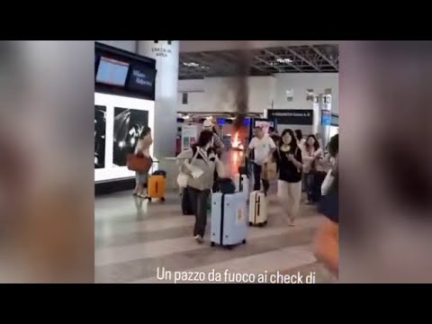 I banchi del Terminal a fuoco, le martellate, la paura: cosa è successo all’aeroporto di Malpensa