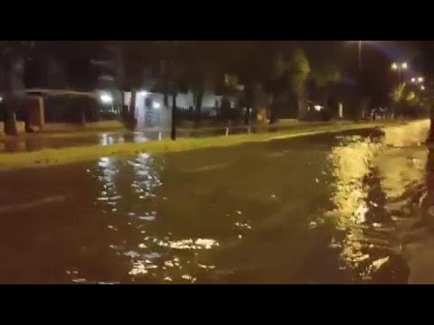 Strade allagate a Rimini: nel centro storico fino a 90 millimetri di pioggia