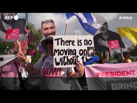 Una giornata di intense proteste in tutta Israele. Bloccata l’autostrada a Tel Aviv