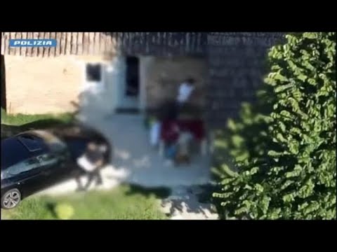 Scoperto un laboratorio dove si «tagliava» la cocaina, il video: tre arresti