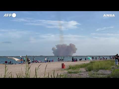 Concluso con successo il decimo test di Starship, capsula ammarata nell’oceano Indiano