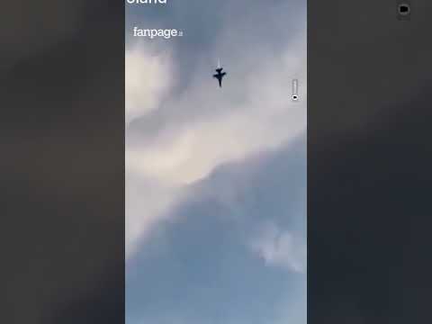 Tragedia in Polonia: F-16 si schianta in pista ed esplode in una palla di fuoco, morto il pilota