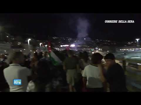 Genova, fiaccolata per la partenza della Global Sumud Flotilla