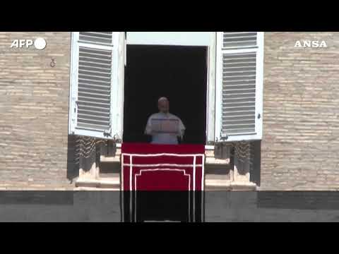 Il Papa: ” I responsabili rinuncino alla logica delle armi”