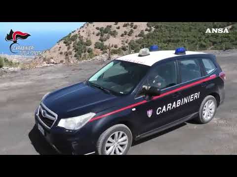 Bruciano 500 chili di cavi per recuperare il rame, due arresti a Palermo