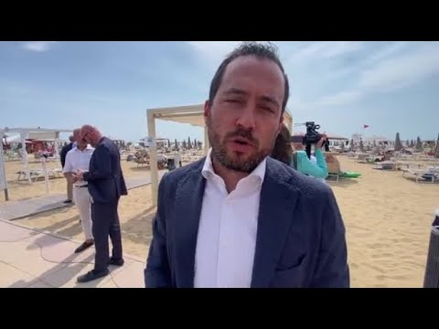 Jesolo, aperta in spiaggia la prima area fumatori contro l’abbandono dei mozziconi