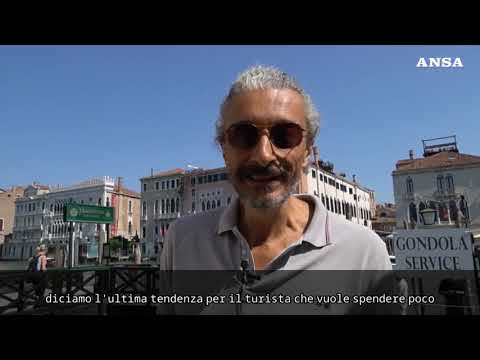 A Venezia turisti sui traghetti gondola per pochi euro, grazie al web