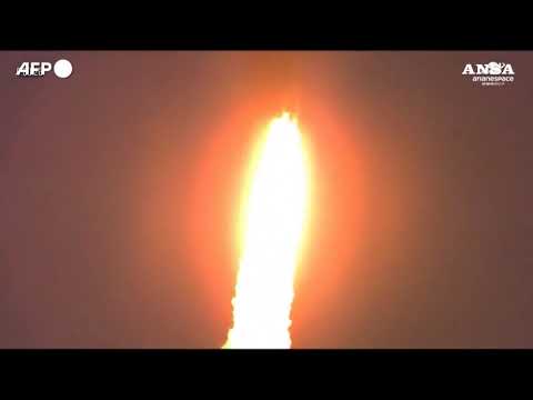 Lancio riuscito per Ariane 6, in orbita il satellite meteo MetOp-SG-A1