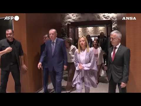 Vertice trilaterale di Istanbul: l’arrivo di Dbeibah e Meloni accolti da Erdogan