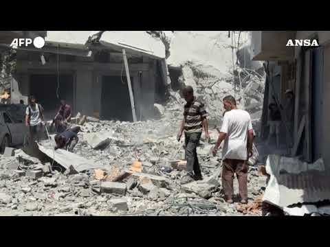 Gaza City, gli effetti dell’attacco israeliano nel quartiere di Zeitoun
