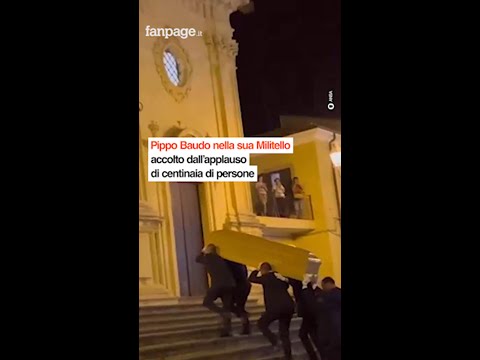 Pippo Baudo torna nella sua Militello accolto dall’applauso e dall’affetto della sua gente: oggi i f