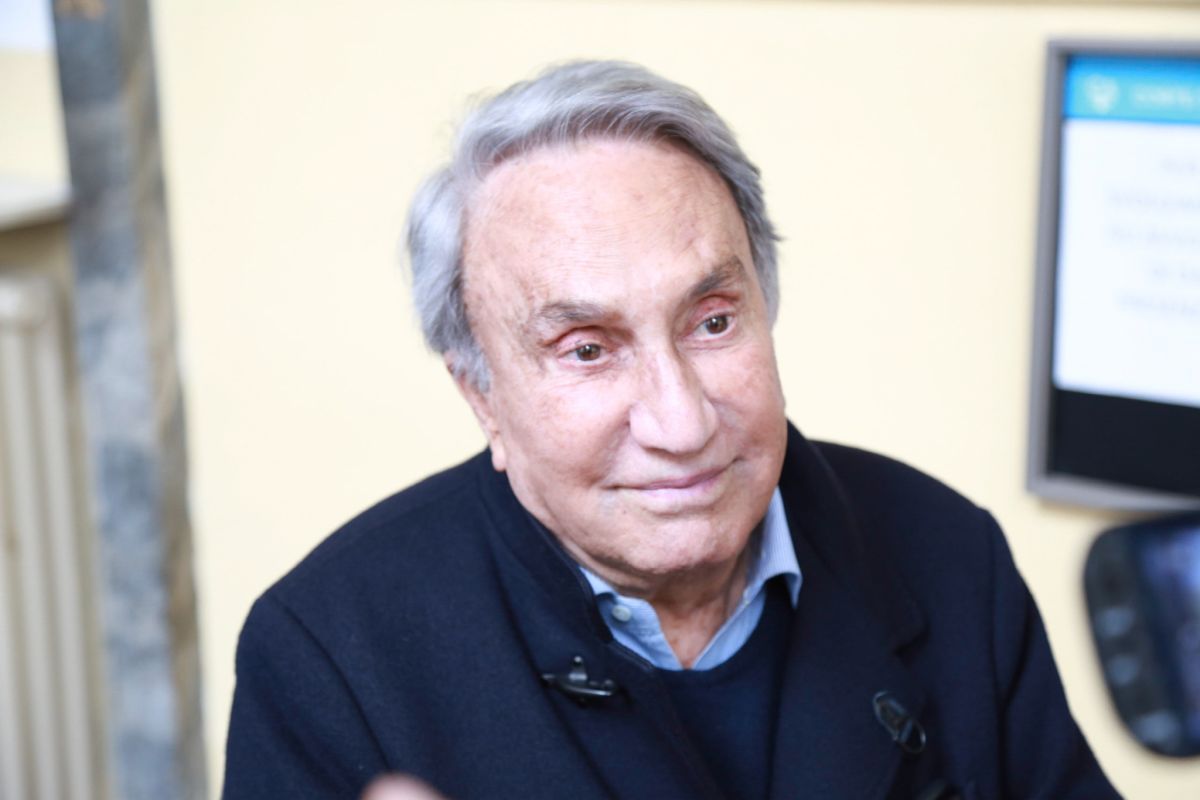 Emilio Fede, i funerali domani a Segrate