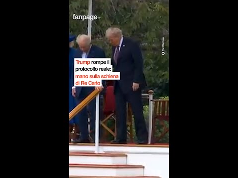Trump rompe il protocollo reale: mano sulla schiena di Re Carlo III