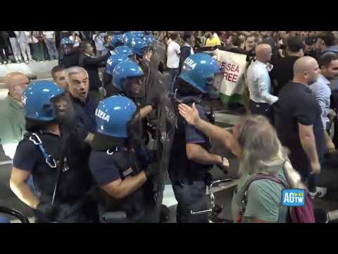 Milano, scontri al corteo per Gaza: manganellate e tensioni